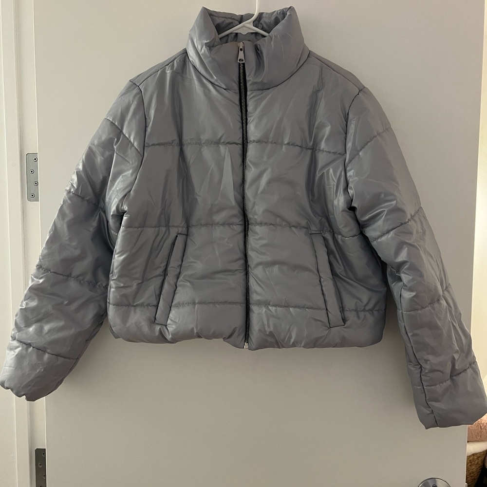 Grey puffer coat